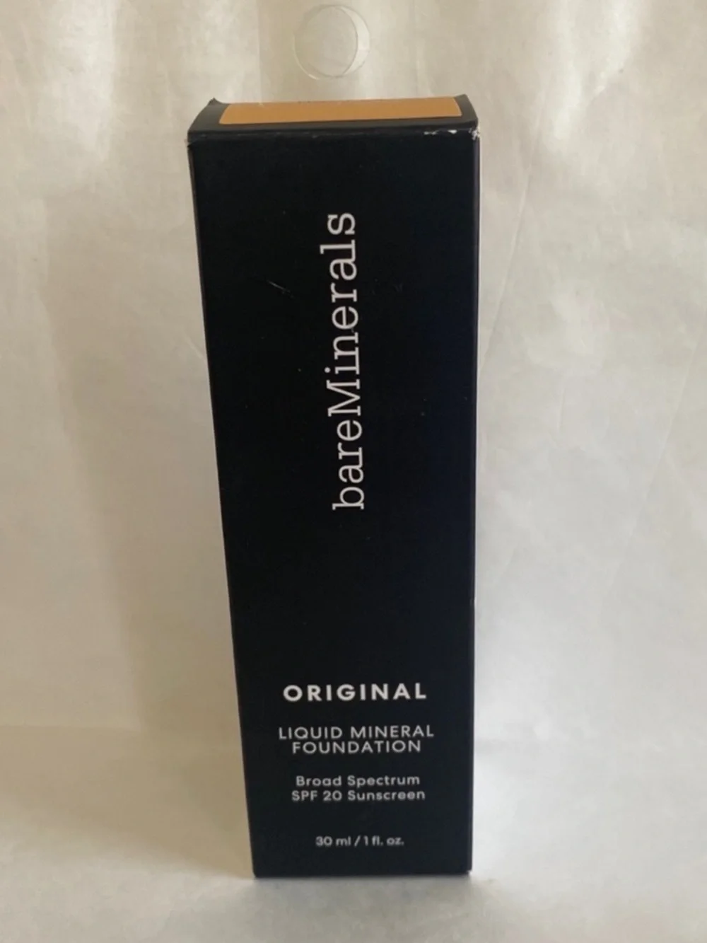 bareMinerals ORIGINAL Liquid Mineral Foundation SPF 20 Light 08 $39 NIB